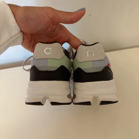 On Clouds ON Running Shoes - Cloudrift - Size 6.5 - Picture 3 of 9